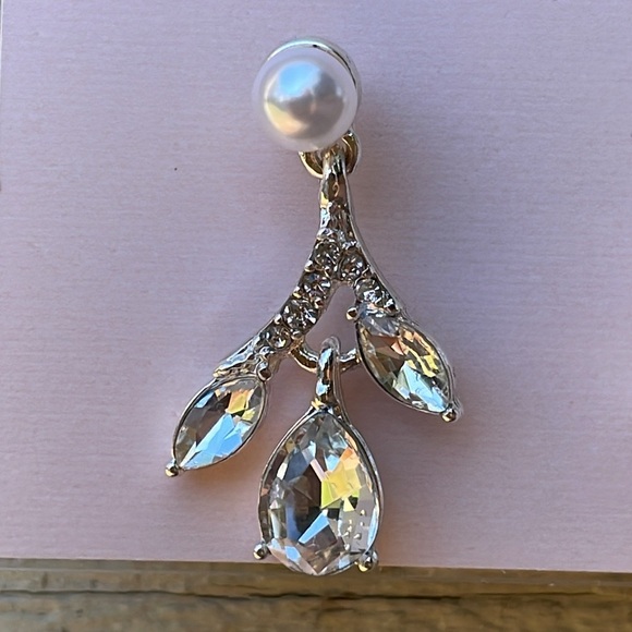 Simulated Pearl & Crystal Silver Tone Earrings Long Drop  You're Invited KOHLS - Picture 5 of 6